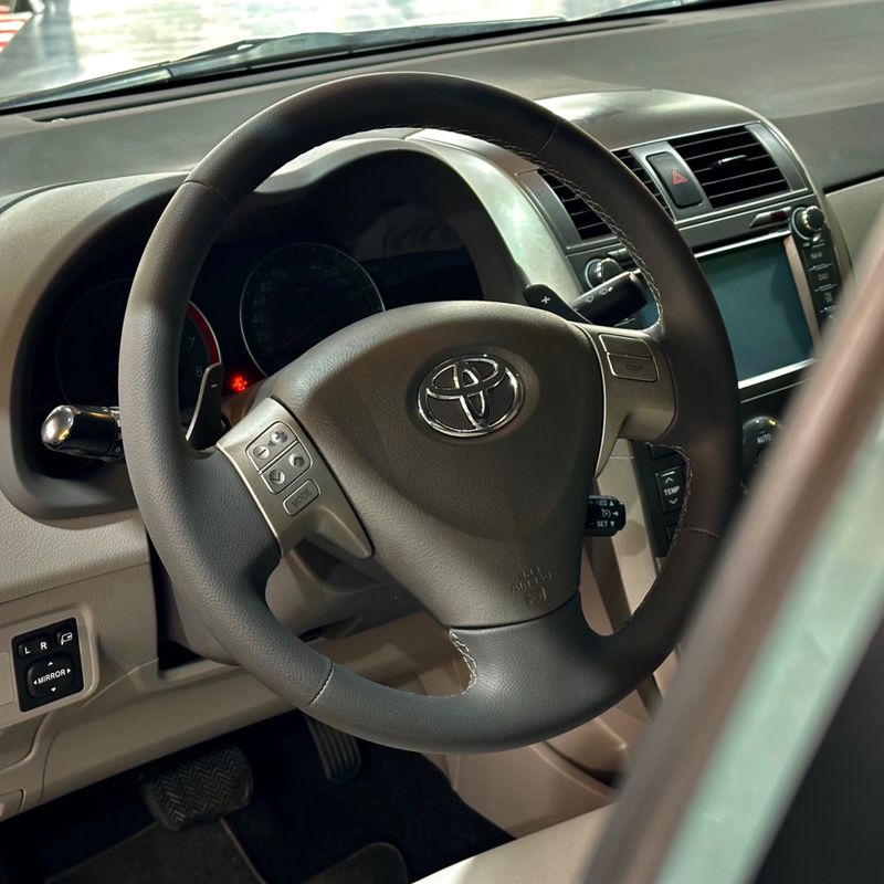Toyota Corolla Xei 2.0 2010/2011 DL MOTORS LAJEADO / Carros no Vale