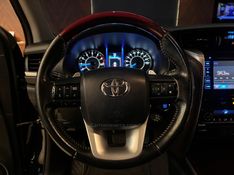 TOYOTA HILUX SW4 2.7 SRV 4X2 16V 7 LUGARES 2017/2018 AUTOGRIF MOTORS CAMPO BOM / Carros no Vale