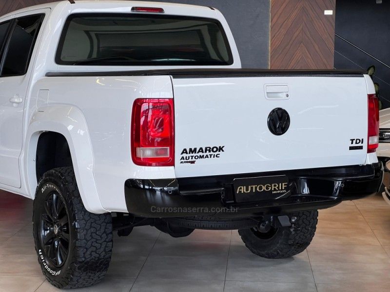 VOLKSWAGEN AMAROK 2.0 HIGHLINE 4X4 CD 16V TURBO INTERCOOLER 2015/2016 AUTOGRIF MOTORS CAMPO BOM / Carros no Vale