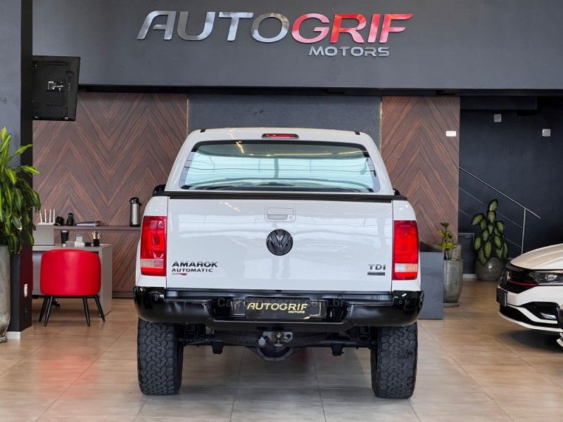 VOLKSWAGEN AMAROK 2.0 HIGHLINE 4X4 CD 16V TURBO INTERCOOLER 2015/2016 AUTOGRIF MOTORS CAMPO BOM / Carros no Vale