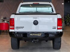 VOLKSWAGEN AMAROK 2.0 HIGHLINE 4X4 CD 16V TURBO INTERCOOLER 2015/2016 AUTOGRIF MOTORS CAMPO BOM / Carros no Vale