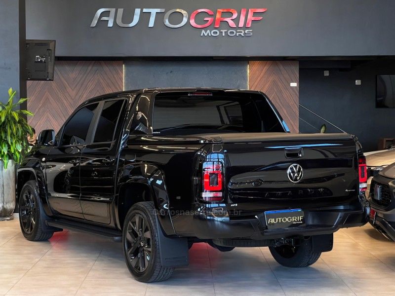 VOLKSWAGEN AMAROK 3.0 V6 EXTREME CD 4X4 AUTOMÁTICO 2024/2025 AUTOGRIF MOTORS CAMPO BOM / Carros no Vale