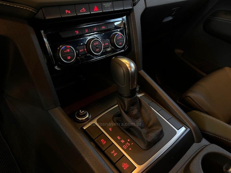 VOLKSWAGEN AMAROK 3.0 V6 EXTREME CD 4X4 AUTOMÁTICO 2024/2025 AUTOGRIF MOTORS CAMPO BOM / Carros no Vale