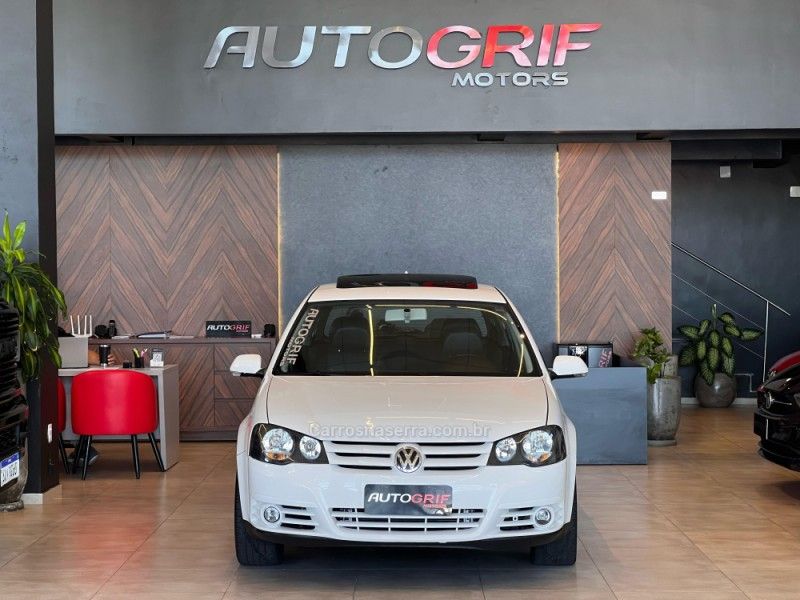 VOLKSWAGEN GOLF 1.6 MI SPORT 8V 2010/2010 AUTOGRIF MOTORS CAMPO BOM / Carros no Vale