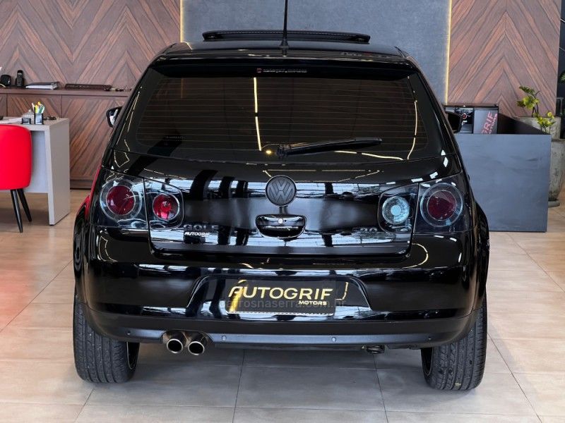 VOLKSWAGEN GOLF 2.0 MI BLACK EDITION 8V TIPTRONIC 2012/2013 AUTOGRIF MOTORS CAMPO BOM / Carros no Vale