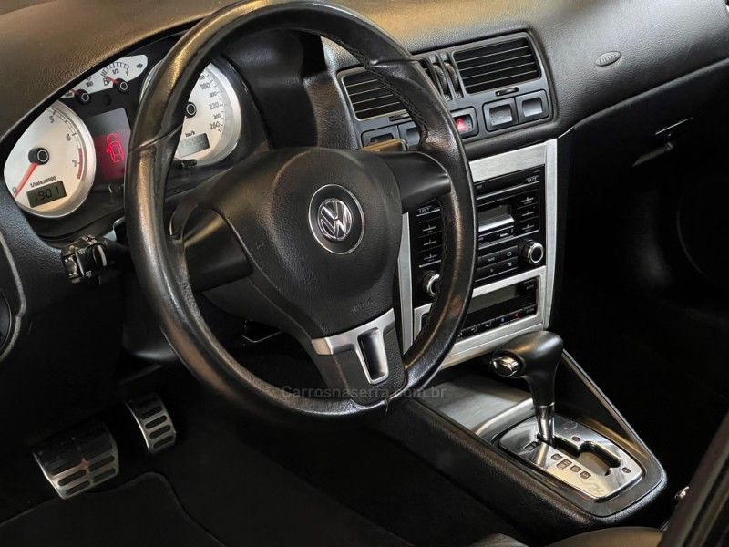 VOLKSWAGEN GOLF 2.0 MI BLACK EDITION 8V TIPTRONIC 2012/2013 AUTOGRIF MOTORS CAMPO BOM / Carros no Vale