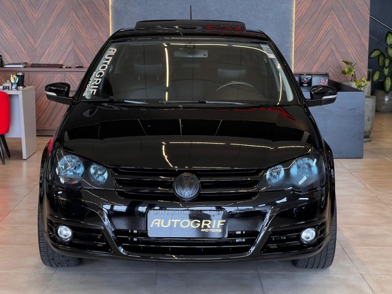 VOLKSWAGEN GOLF 2.0 MI BLACK EDITION 8V TIPTRONIC 2012/2013 AUTOGRIF MOTORS CAMPO BOM / Carros no Vale