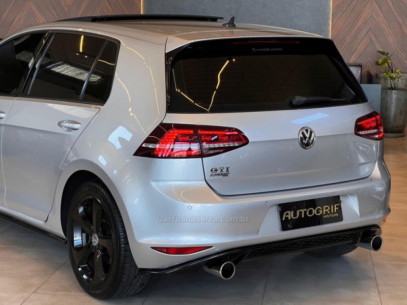 VOLKSWAGEN GOLF 2.0 TSI GTI 16V TURBO 2016/2016 AUTOGRIF MOTORS CAMPO BOM / Carros no Vale