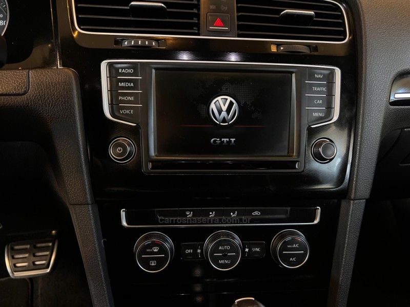 VOLKSWAGEN GOLF 2.0 TSI GTI 16V TURBO 2016/2016 AUTOGRIF MOTORS CAMPO BOM / Carros no Vale