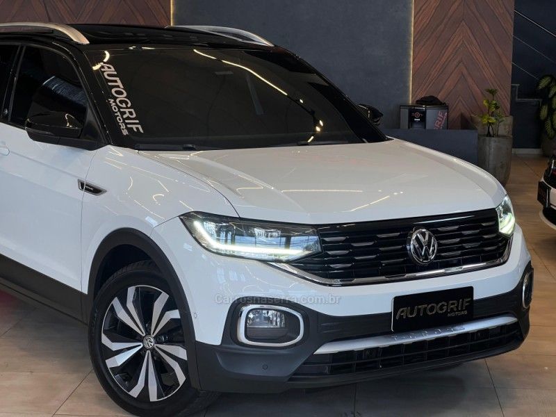 VOLKSWAGEN T-CROSS 1.4 HIGHLINE TSI 16V 2021/2021 AUTOGRIF MOTORS CAMPO BOM / Carros no Vale
