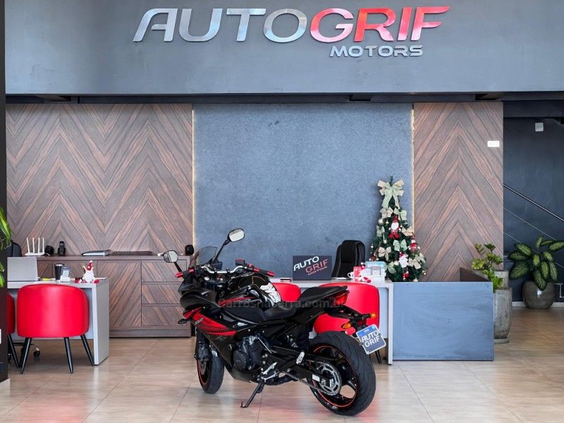 YAMAHA XJ6 F ABS 2011/2012 AUTOGRIF MOTORS CAMPO BOM / Carros no Vale