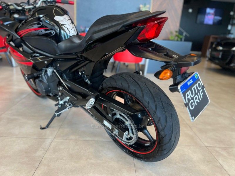 YAMAHA XJ6 F ABS 2011/2012 AUTOGRIF MOTORS CAMPO BOM / Carros no Vale