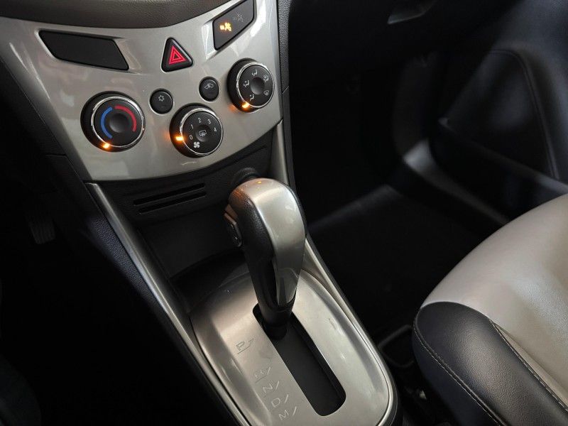 CHEVROLET TRACKER 1.8 MPFI LTZ 4X2 16V 2015/2015 SUL SERRA MOTORS CAXIAS DO SUL / Carros no Vale