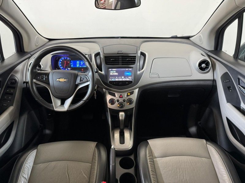 CHEVROLET TRACKER 1.8 MPFI LTZ 4X2 16V 2015/2015 SUL SERRA MOTORS CAXIAS DO SUL / Carros no Vale