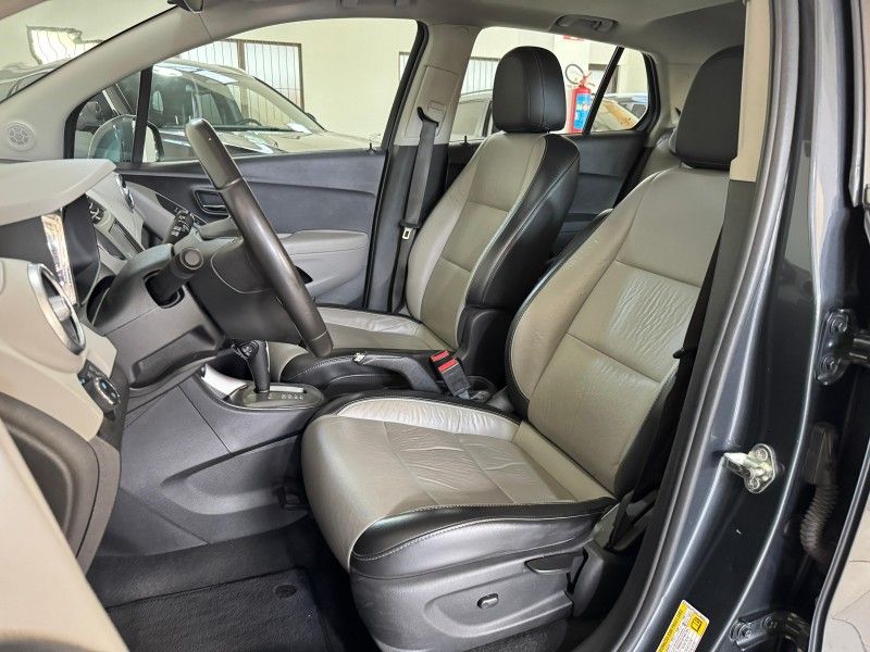 CHEVROLET TRACKER 1.8 MPFI LTZ 4X2 16V 2015/2015 SUL SERRA MOTORS CAXIAS DO SUL / Carros no Vale