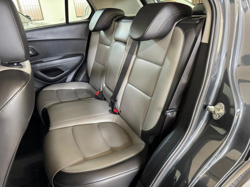CHEVROLET TRACKER 1.8 MPFI LTZ 4X2 16V 2015/2015 SUL SERRA MOTORS CAXIAS DO SUL / Carros no Vale
