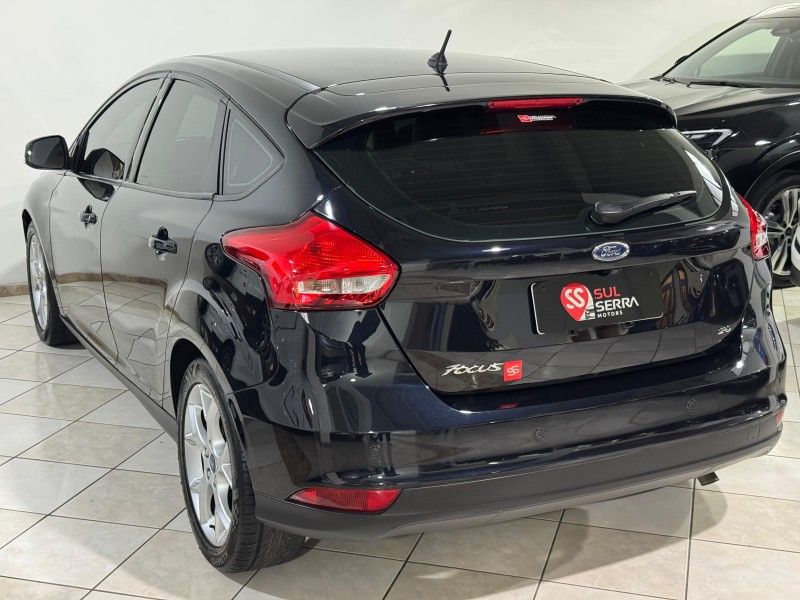 FORD FOCUS 2.0 SE PLUS 16V 2016/2017 SUL SERRA MOTORS CAXIAS DO SUL / Carros no Vale