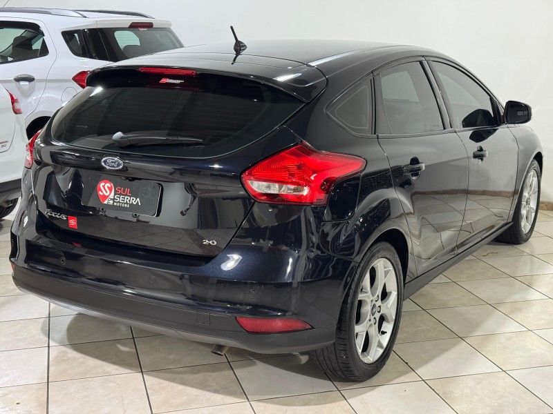 FORD FOCUS 2.0 SE PLUS 16V 2016/2017 SUL SERRA MOTORS CAXIAS DO SUL / Carros no Vale