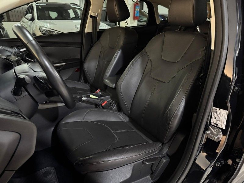 FORD FOCUS 2.0 SE PLUS 16V 2016/2017 SUL SERRA MOTORS CAXIAS DO SUL / Carros no Vale