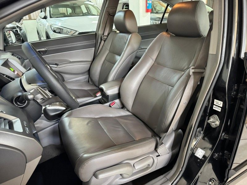 HONDA CIVIC 1.8 LXL SE 16V 2010/2010 SUL SERRA MOTORS CAXIAS DO SUL / Carros no Vale