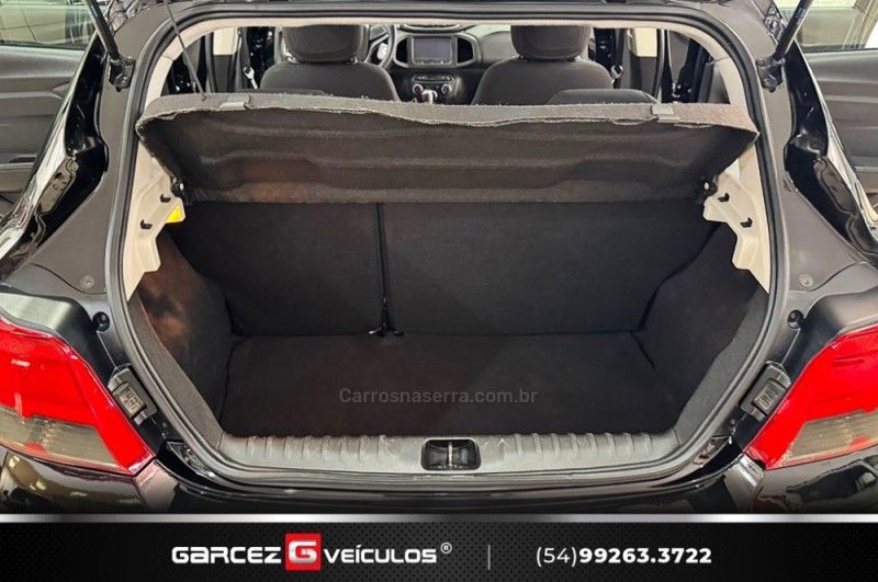 CHEVROLET ONIX 1.4 MPFI LTZ 8V 2014/2014 GARCEZ VEÍCULOS BENTO GONÇALVES / Carros no Vale