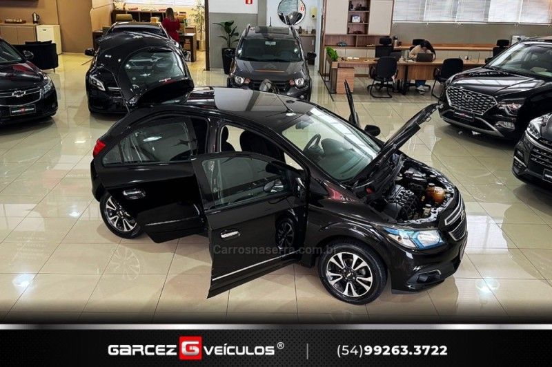 CHEVROLET ONIX 1.4 MPFI LTZ 8V 2014/2014 GARCEZ VEÍCULOS BENTO GONÇALVES / Carros no Vale
