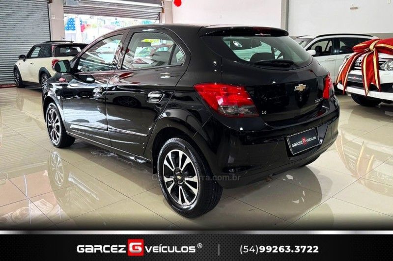 CHEVROLET ONIX 1.4 MPFI LTZ 8V 2014/2014 GARCEZ VEÍCULOS BENTO GONÇALVES / Carros no Vale