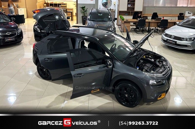 CITROËN C4 CACTUS 1.6 VTI X-SERIES 2021/2022 GARCEZ VEÍCULOS BENTO GONÇALVES / Carros no Vale