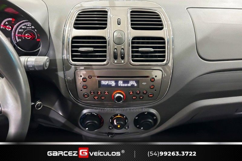 FIAT GRAND SIENA 1.6 MPI ESSENCE 16V 2014/2014 GARCEZ VEÍCULOS BENTO GONÇALVES / Carros no Vale