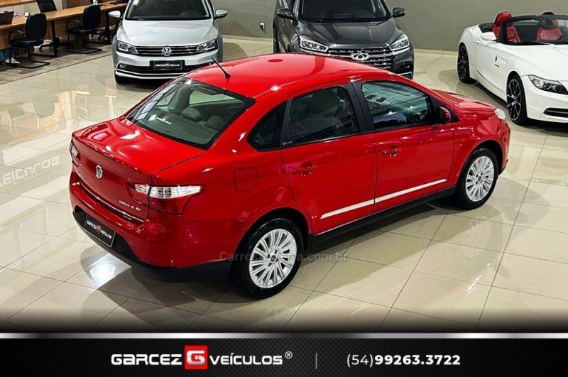 FIAT GRAND SIENA 1.6 MPI ESSENCE 16V 2014/2014 GARCEZ VEÍCULOS BENTO GONÇALVES / Carros no Vale