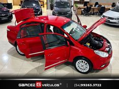FIAT GRAND SIENA 1.6 MPI ESSENCE 16V 2014/2014 GARCEZ VEÍCULOS BENTO GONÇALVES / Carros no Vale