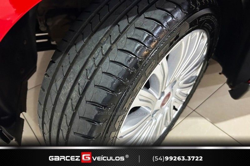 FIAT GRAND SIENA 1.6 MPI ESSENCE 16V 2014/2014 GARCEZ VEÍCULOS BENTO GONÇALVES / Carros no Vale