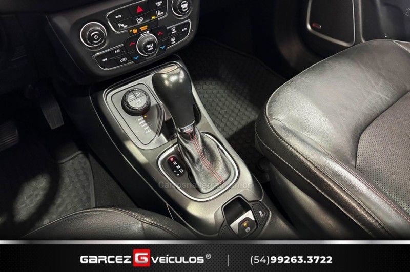JEEP COMPASS 2.0 16V TRAILHAWK 4X4 2017/2018 GARCEZ VEÍCULOS BENTO GONÇALVES / Carros no Vale