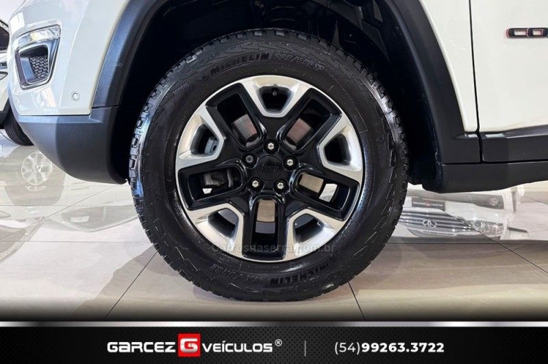 JEEP COMPASS 2.0 16V TRAILHAWK 4X4 2017/2018 GARCEZ VEÍCULOS BENTO GONÇALVES / Carros no Vale