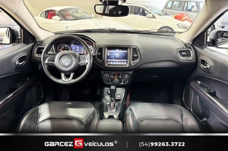JEEP COMPASS 2.0 16V TRAILHAWK 4X4 2017/2018 GARCEZ VEÍCULOS BENTO GONÇALVES / Carros no Vale
