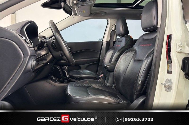 JEEP COMPASS 2.0 16V TRAILHAWK 4X4 2017/2018 GARCEZ VEÍCULOS BENTO GONÇALVES / Carros no Vale