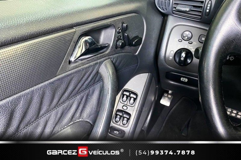 MERCEDES-BENZ C 230 K 1.8 KOMPRESSOR AVANTGARDE 16V 2004/2004 GARCEZ VEÍCULOS BENTO GONÇALVES / Carros no Vale