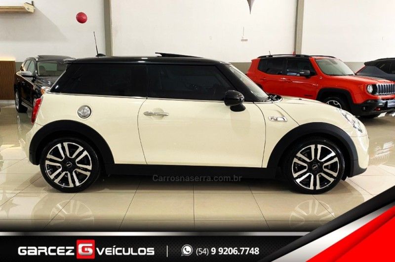 MINI COOPER 2.0 S TOP 16V TURBO 2019/2020 GARCEZ VEÍCULOS BENTO GONÇALVES / Carros no Vale