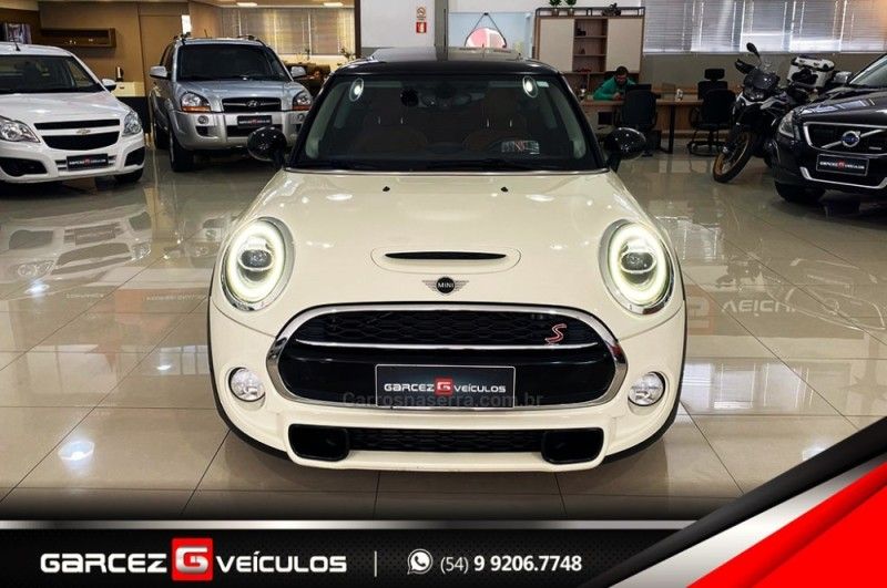 MINI COOPER 2.0 S TOP 16V TURBO 2019/2020 GARCEZ VEÍCULOS BENTO GONÇALVES / Carros no Vale