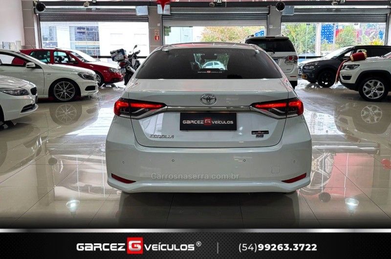 TOYOTA COROLLA 2.0 XEI 16V 2022/2023 GARCEZ VEÍCULOS BENTO GONÇALVES / Carros no Vale