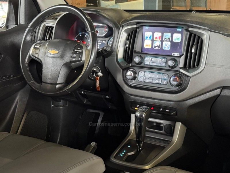 CHEVROLET S10 2.8 LTZ 4X4 CD 16V TURBO 2017/2018 GRIFFCAR MULTIMARCAS DOIS IRMÃOS / Carros no Vale