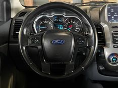 FORD RANGER 3.2 XLT 4X4 CD 20V 2013/2014 GRIFFCAR MULTIMARCAS DOIS IRMÃOS / Carros no Vale