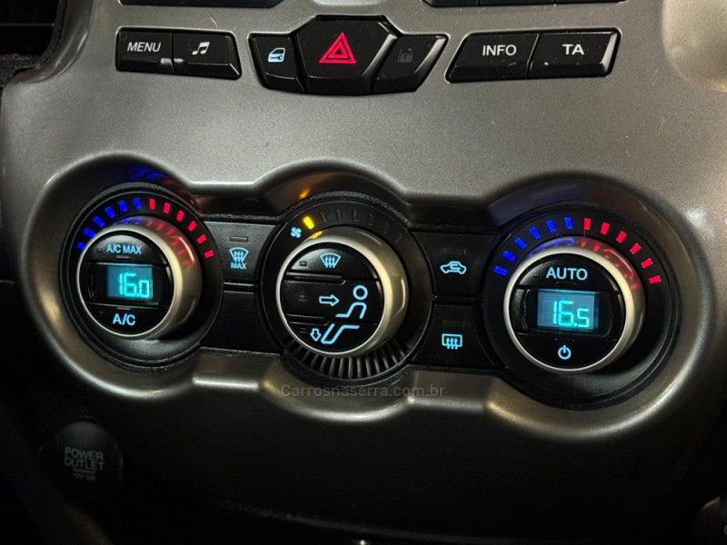 FORD RANGER 3.2 XLT 4X4 CD 20V 2013/2014 GRIFFCAR MULTIMARCAS DOIS IRMÃOS / Carros no Vale