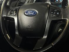 FORD RANGER 3.2 XLT 4X4 CD 20V 2013/2014 GRIFFCAR MULTIMARCAS DOIS IRMÃOS / Carros no Vale