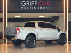 FORD RANGER 3.2 XLT 4X4 CD 20V 2013/2014 GRIFFCAR MULTIMARCAS DOIS IRMÃOS / Carros no Vale