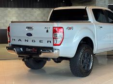 FORD RANGER 3.2 XLT 4X4 CD 20V 2013/2014 GRIFFCAR MULTIMARCAS DOIS IRMÃOS / Carros no Vale