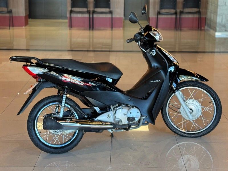 Honda Motos BIZ 125 ES 2009/2010 GRIFFCAR MULTIMARCAS DOIS IRMÃOS / Carros no Vale