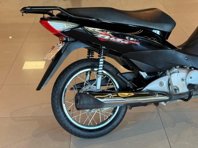 Honda Motos BIZ 125 ES 2009/2010 GRIFFCAR MULTIMARCAS DOIS IRMÃOS / Carros no Vale