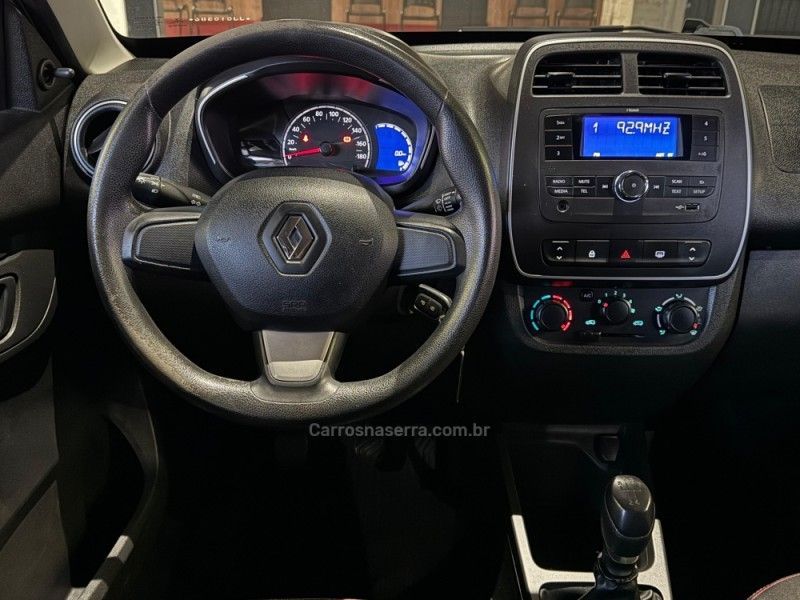 RENAULT KWID 1.0 12V SCE ZEN 2017/2018 GRIFFCAR MULTIMARCAS DOIS IRMÃOS / Carros no Vale