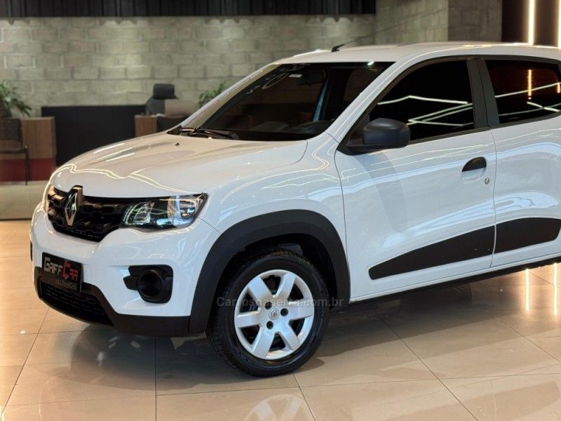 RENAULT KWID 1.0 12V SCE ZEN 2017/2018 GRIFFCAR MULTIMARCAS DOIS IRMÃOS / Carros no Vale